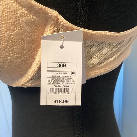 3/$20 36B Auden Plunge Coverage push-up bra - Picture 8 of 14